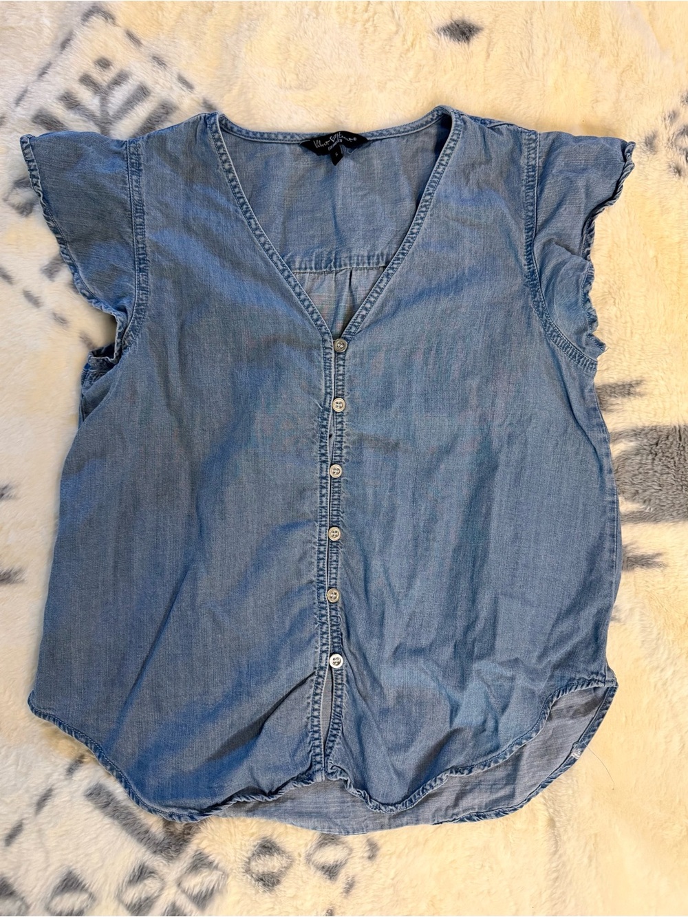 Light Blue Denim Chambray Button-Front Women’s Top